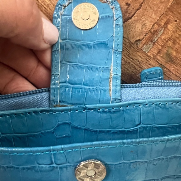 FREE Samantha HSN Travel Wallet/Cross Body Turquoise Blue Faux Croco RFID Block - Picture 9 of 10